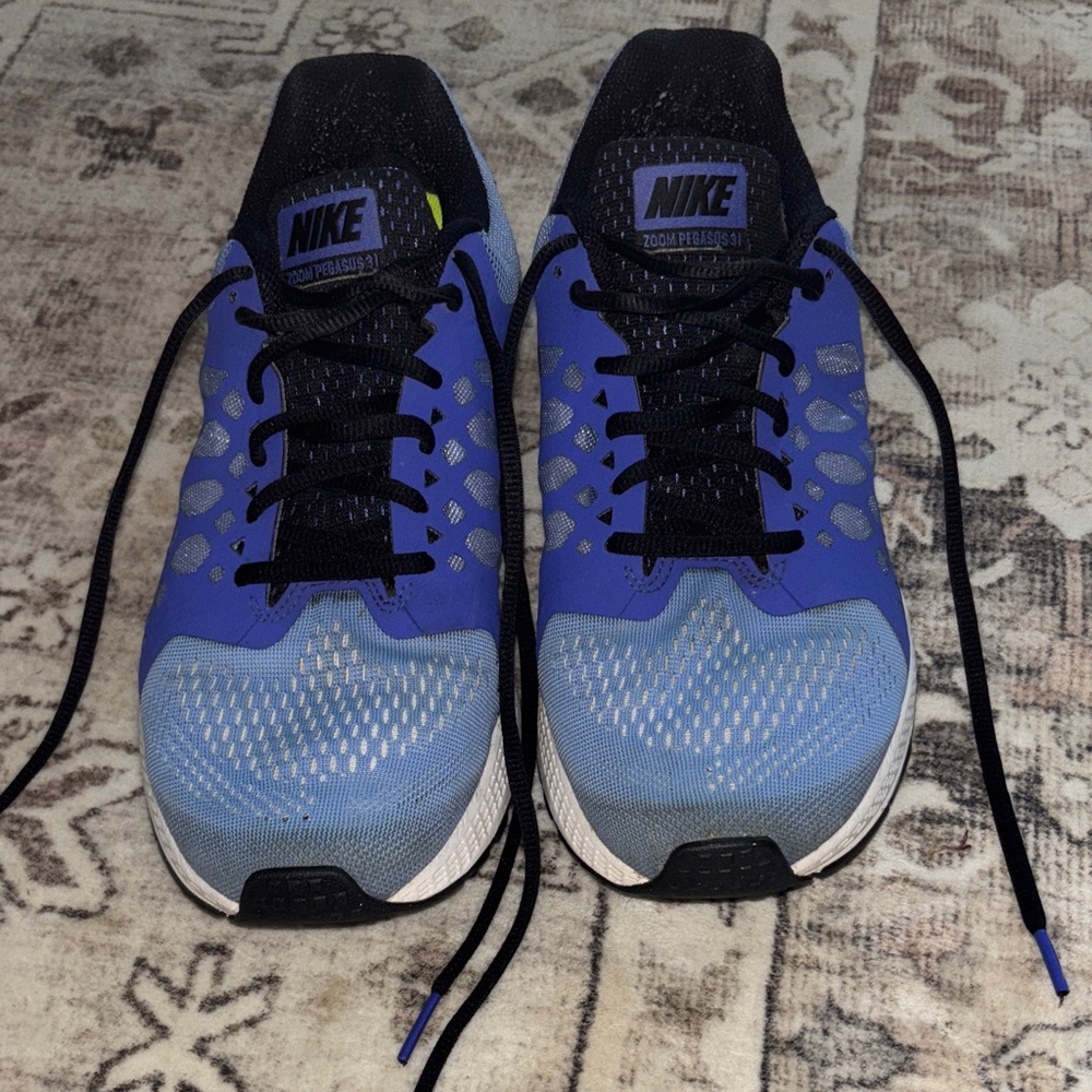 Nike Blue and Black Running Shoes Zoom Pegasus 31
